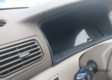 2005 Toyota Corolla Le из США, поврежденный, VIN 2T1BR32E25C491600